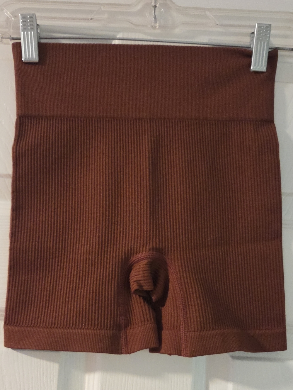 ****Ribbed Brown Active Crop Top & High-Waist Bike Shorts Set - Picture 4 of 5